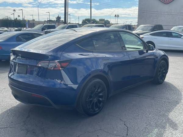 2021 Tesla Model Y Standard Range Rear-Wheel Drive