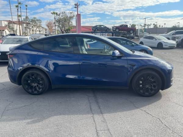 2021 Tesla Model Y Standard Range Rear-Wheel Drive