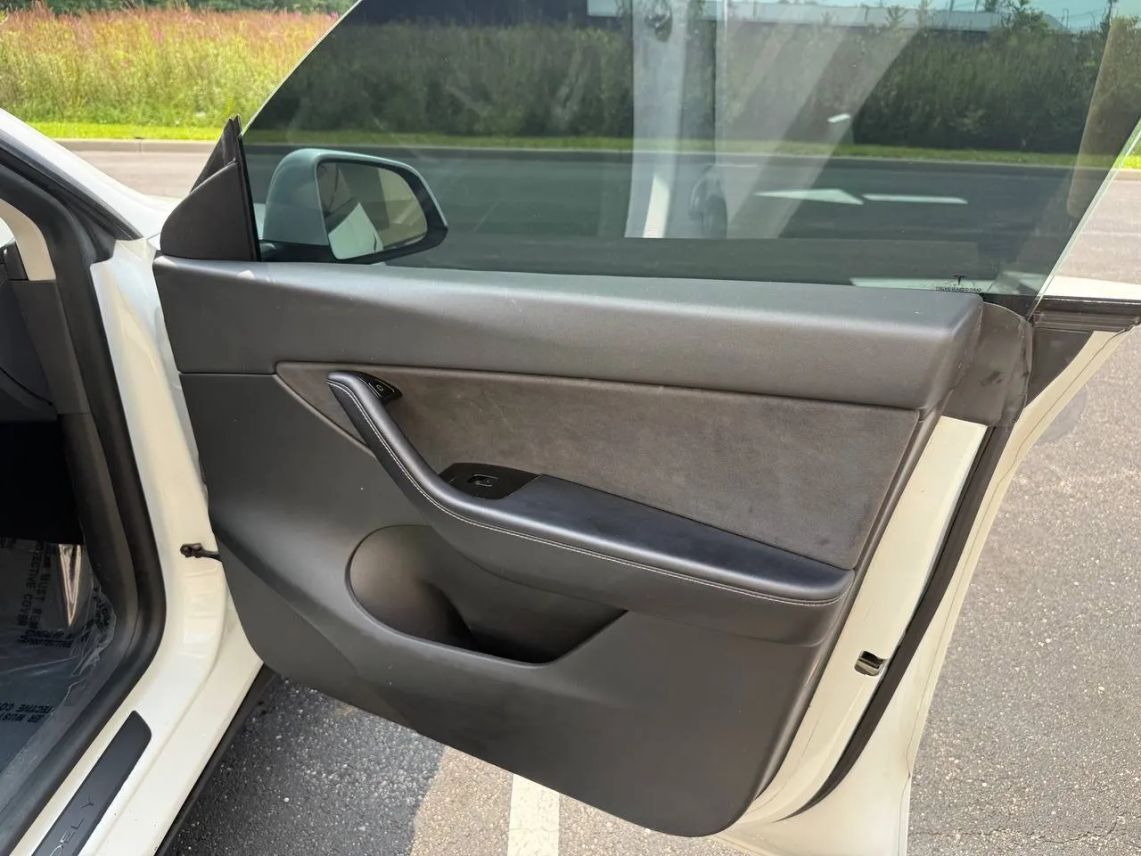 2021 Tesla Model Y Standard Range Sport Utility 4D Cincinnati OH