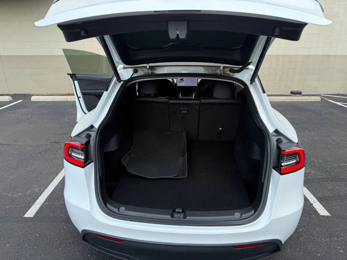 2021 Tesla Model Y Standard Range Sport Utility 4D Cincinnati OH