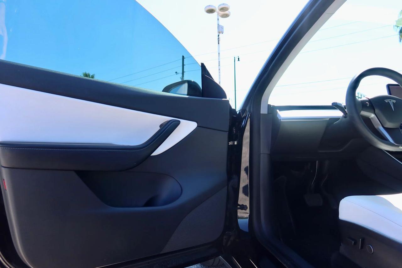 2021 Tesla Model Y Standard Range Sport Utility 4D Maitland FL