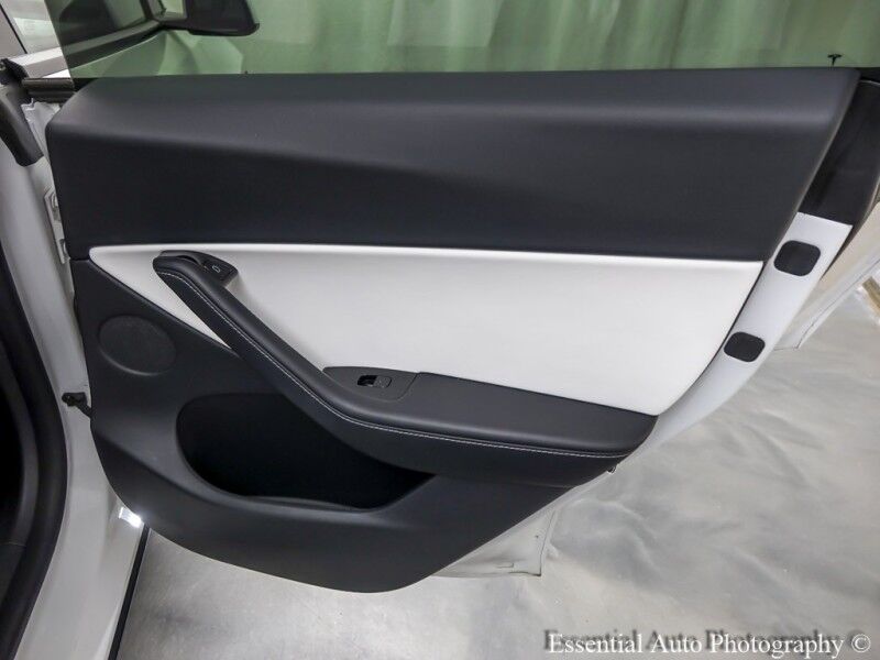 2021 Tesla Model Y Standard Range Willowbrook IL