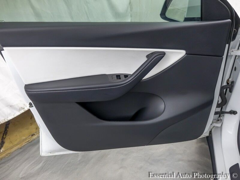 2021 Tesla Model Y Standard Range Willowbrook IL