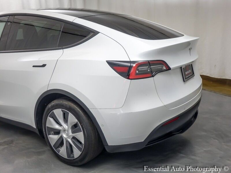 2021 Tesla Model Y Standard Range Willowbrook IL
