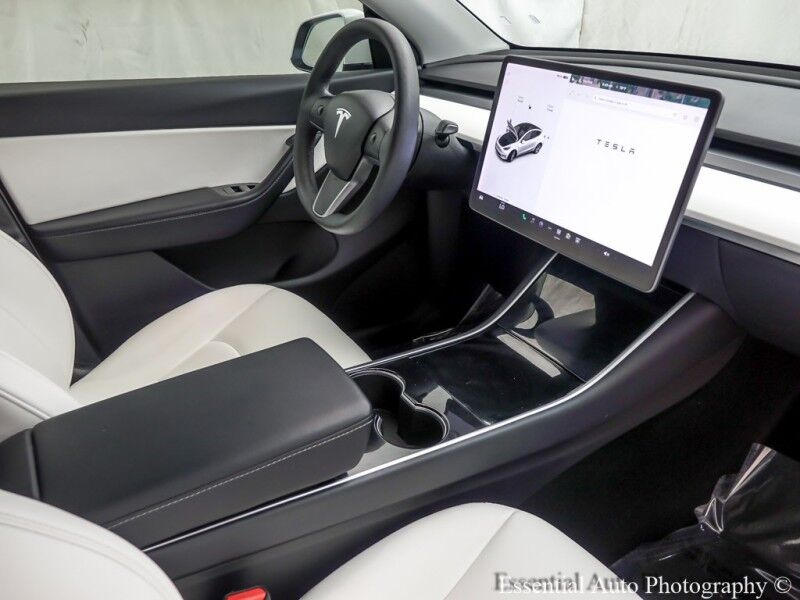 2021 Tesla Model Y Standard Range Willowbrook IL