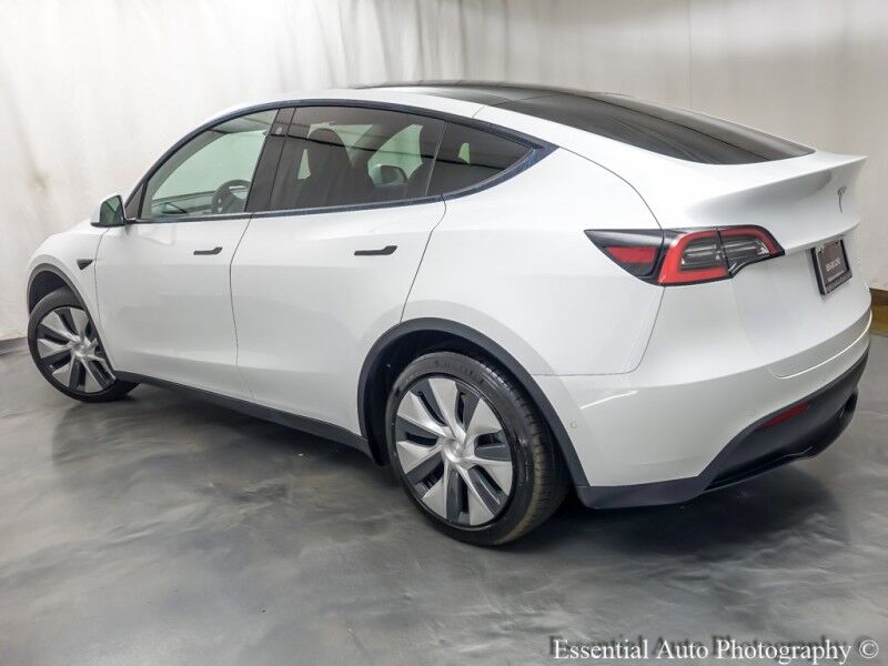 2021 Tesla Model Y Standard Range Willowbrook IL