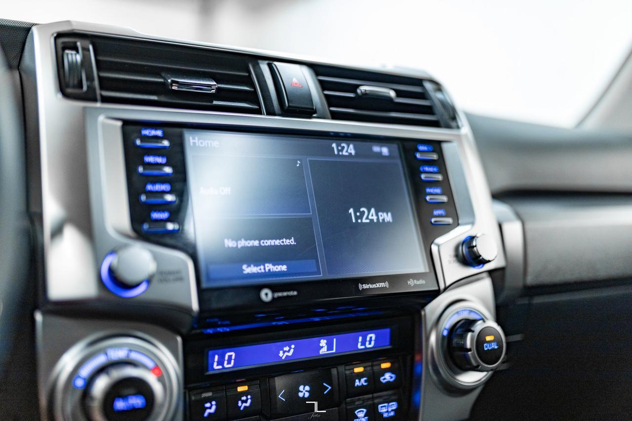 2021 Toyota 4Runner 4x4 SR5 Leather Roof BCam 7 Passenger Red Deer AB