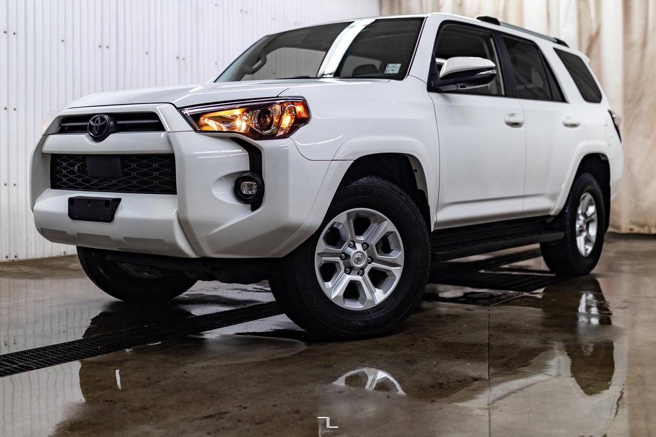 2021 Toyota 4Runner 4x4 SR5 Leather Roof BCam 7 Passenger Red Deer AB