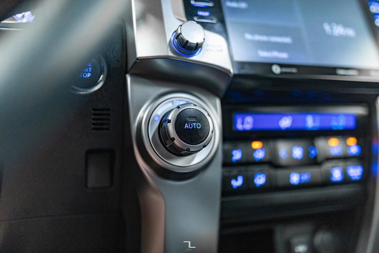 2021 Toyota 4Runner 4x4 SR5 Leather Roof BCam 7 Passenger Red Deer AB