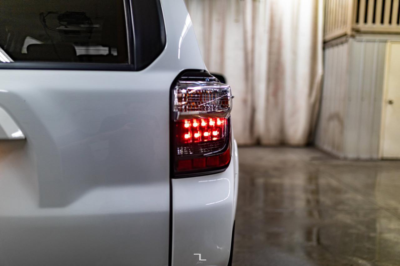 2021 Toyota 4Runner 4x4 SR5 Leather Roof BCam 7 Passenger Red Deer AB