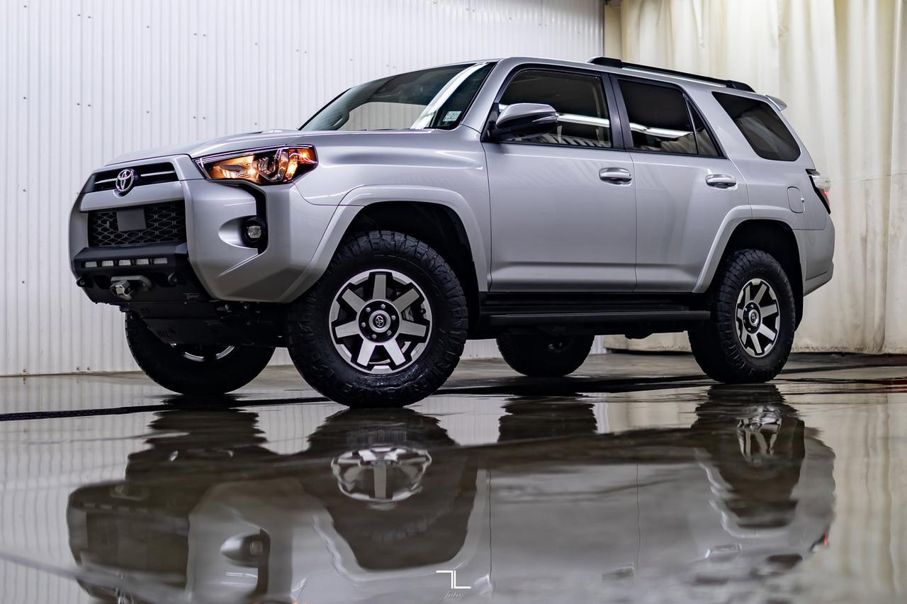 2021 Toyota 4Runner 4x4 TRD Off-Road Leather Roof Nav BCam Red Deer AB