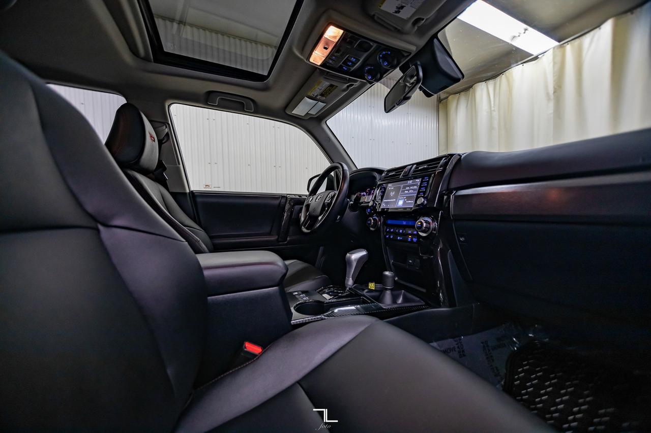 2021 Toyota 4Runner 4x4 TRD Off-Road Leather Roof Nav BCam Red Deer AB