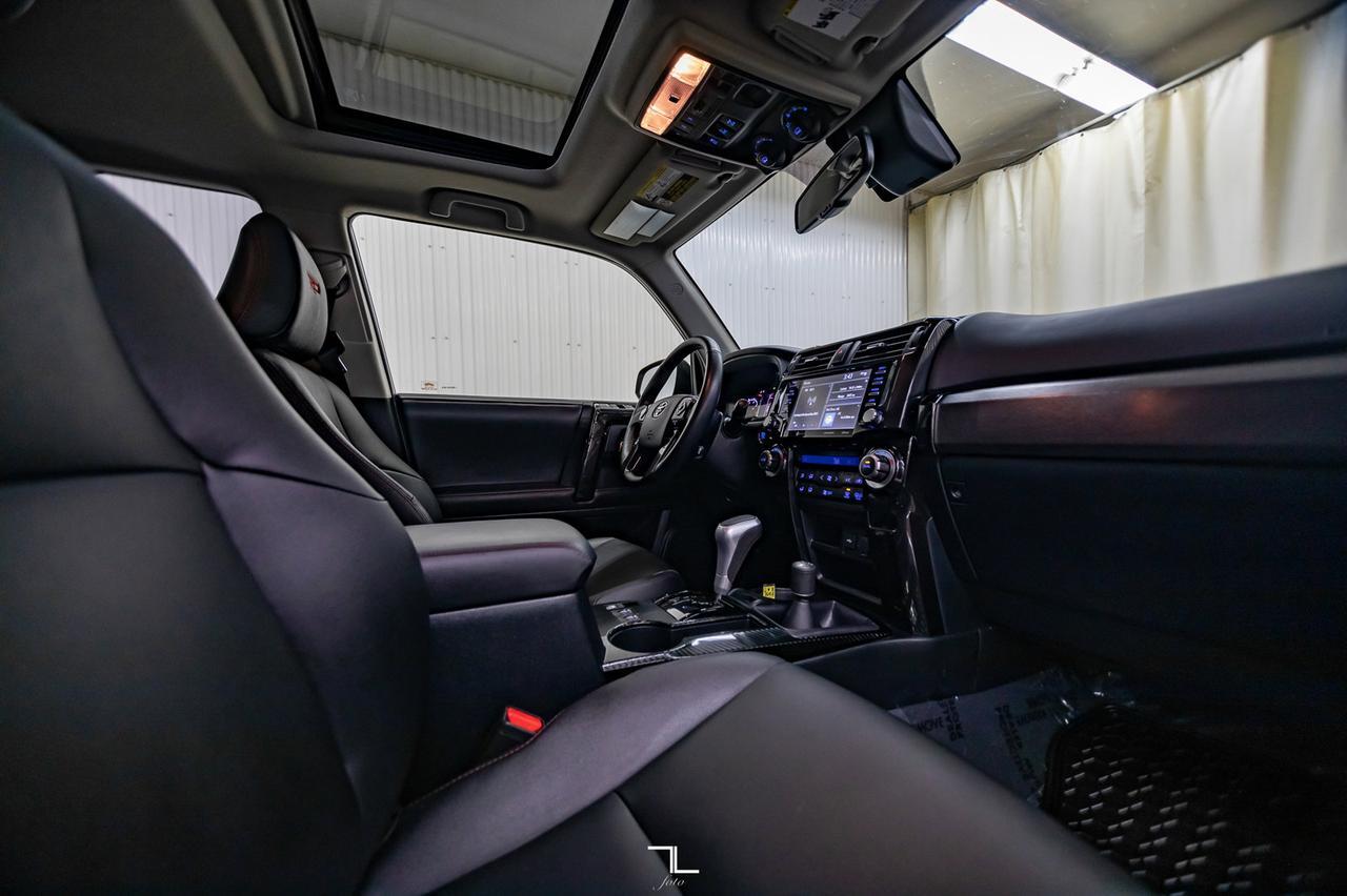 2021 Toyota 4Runner 4x4 TRD Off-Road Leather Roof Nav BCam Red Deer AB