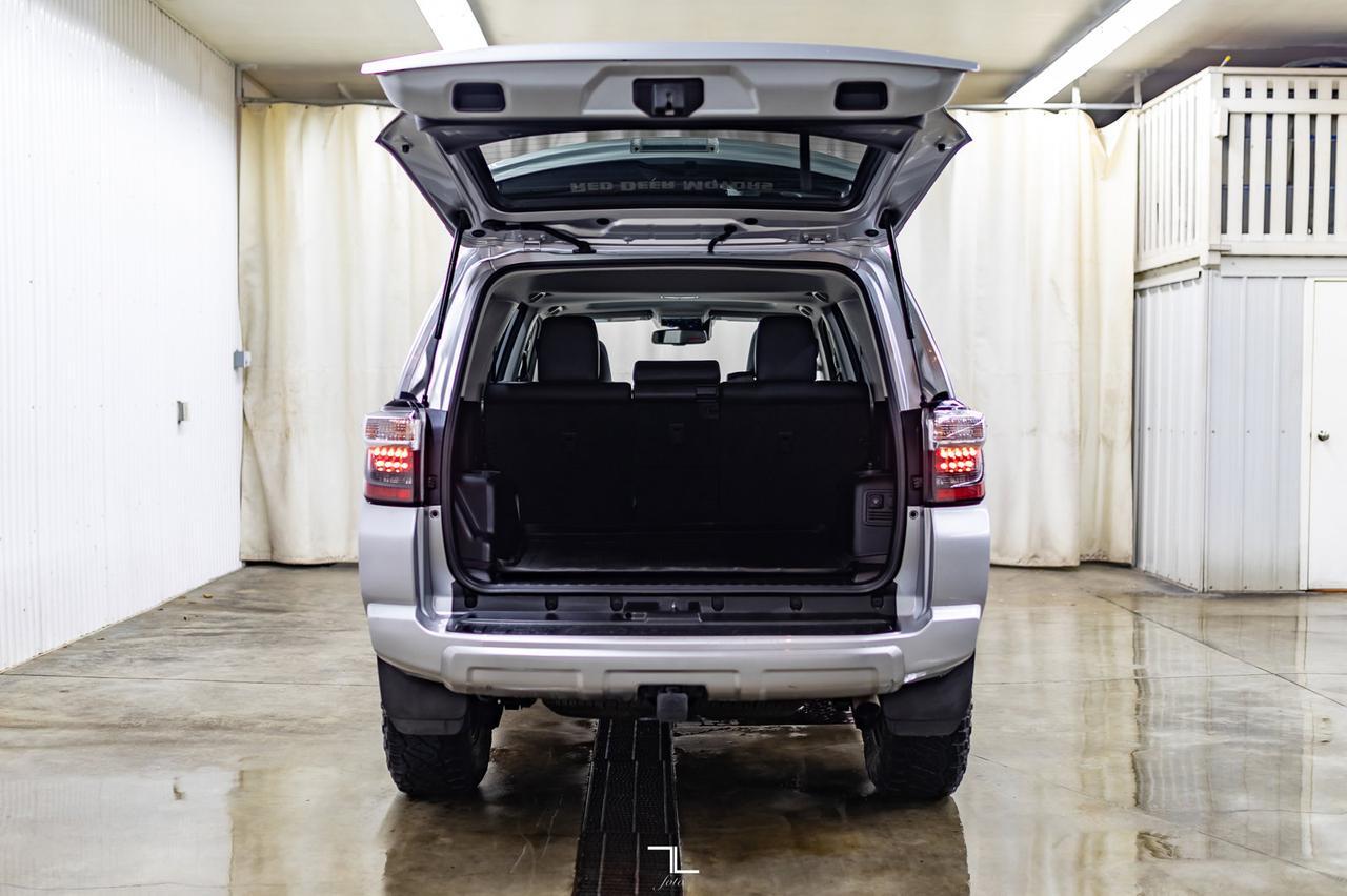 2021 Toyota 4Runner 4x4 TRD Off-Road Leather Roof Nav BCam Red Deer AB