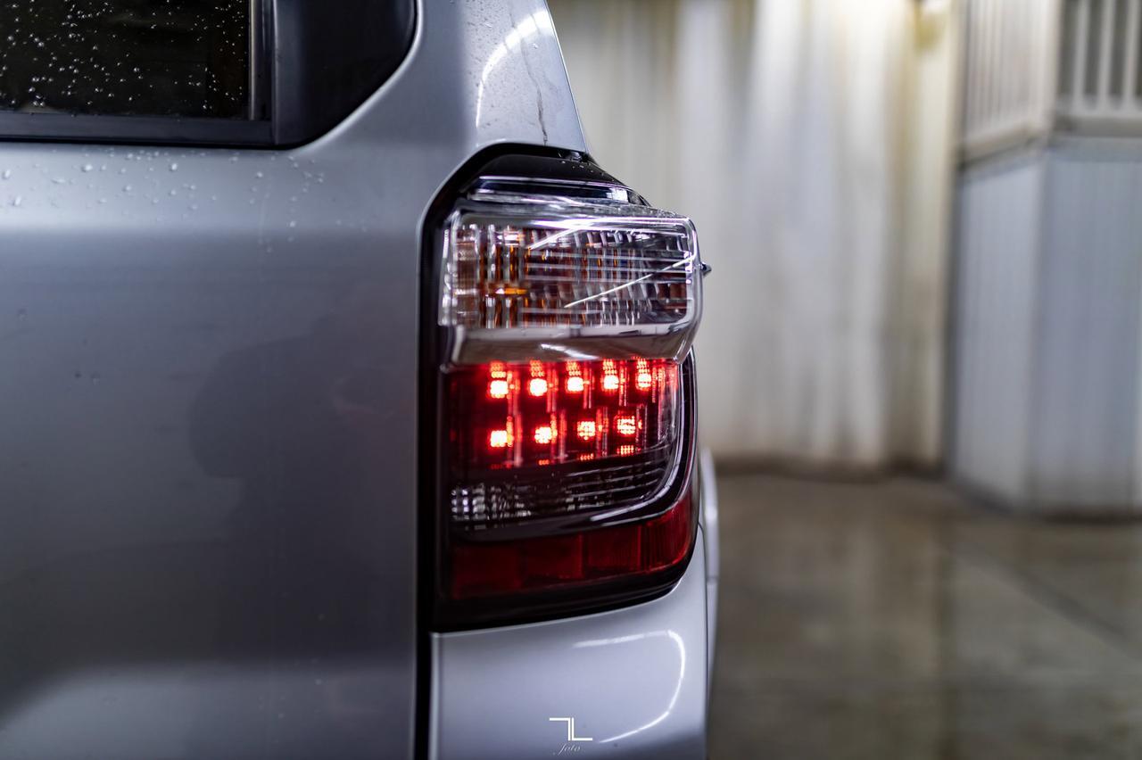 2021 Toyota 4Runner 4x4 TRD Off-Road Leather Roof Nav BCam Red Deer AB