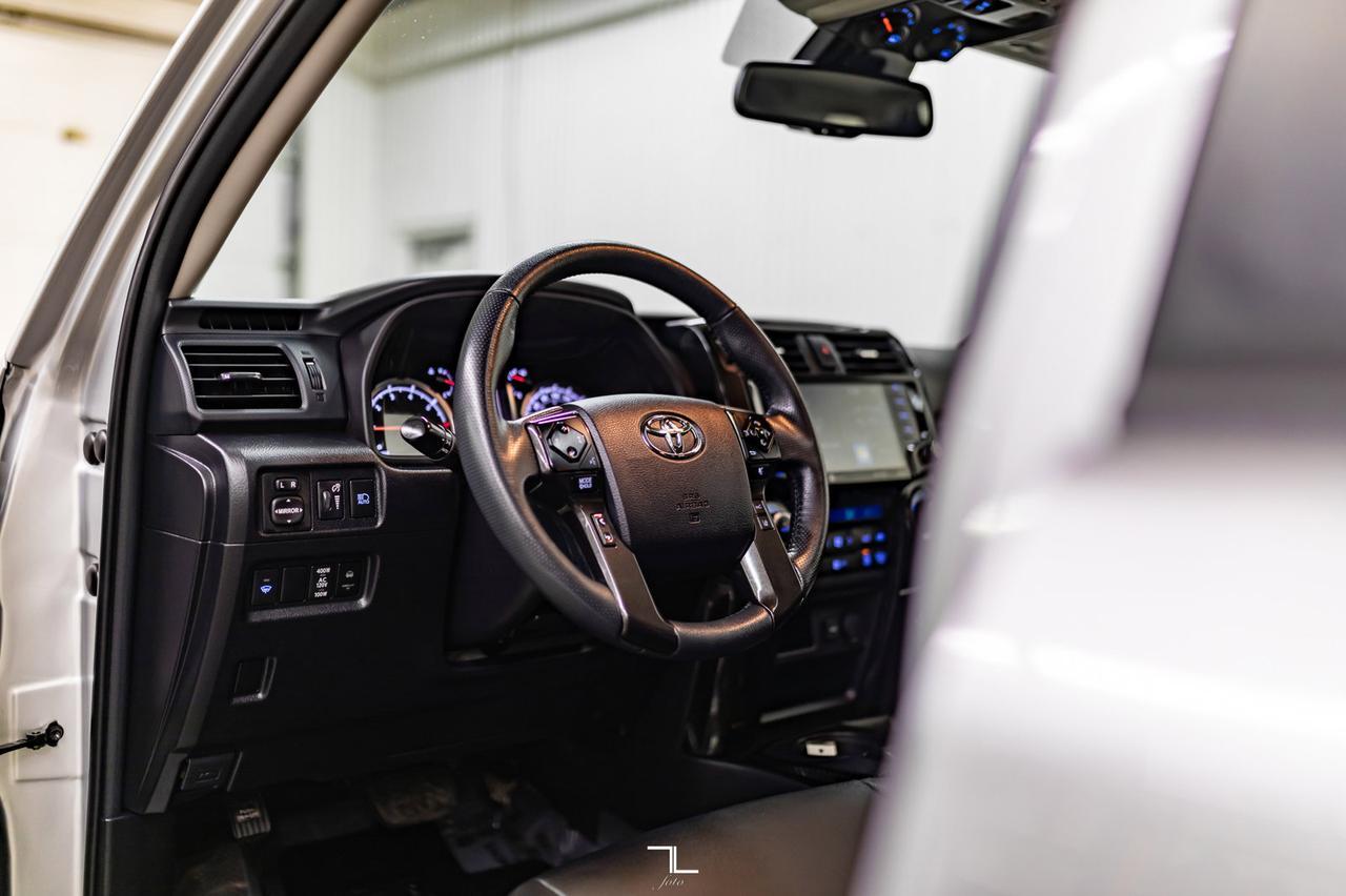 2021 Toyota 4Runner 4x4 TRD Off-Road Leather Roof Nav BCam Red Deer AB