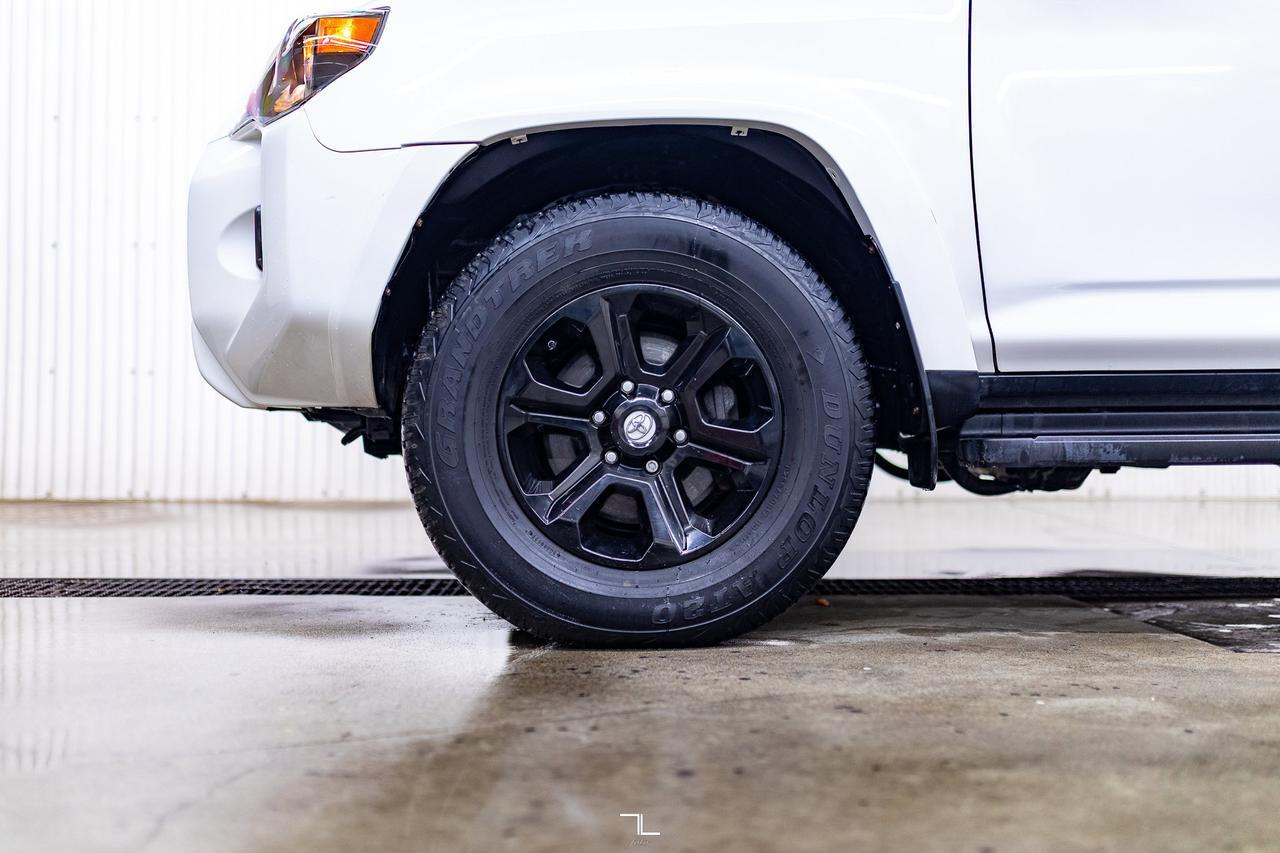 2021 Toyota 4Runner AWD SR5 Premium Leather Roof BCam Red Deer AB