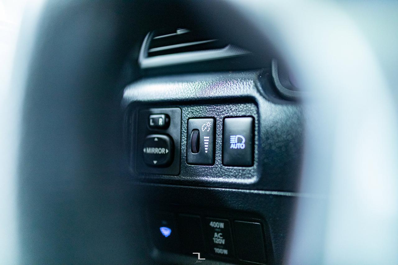 2021 Toyota 4Runner AWD SR5 Premium Leather Roof BCam Red Deer AB