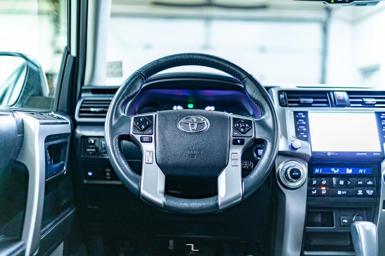 2021 Toyota 4Runner AWD SR5 Premium Leather Roof BCam Red Deer AB