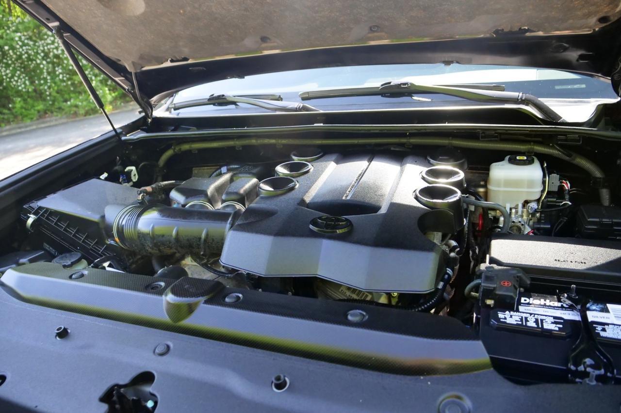 2021 Toyota 4Runner Limited 4X4 / UPGRADES / Cargo Deck / Sunroof! Lincolnton NC