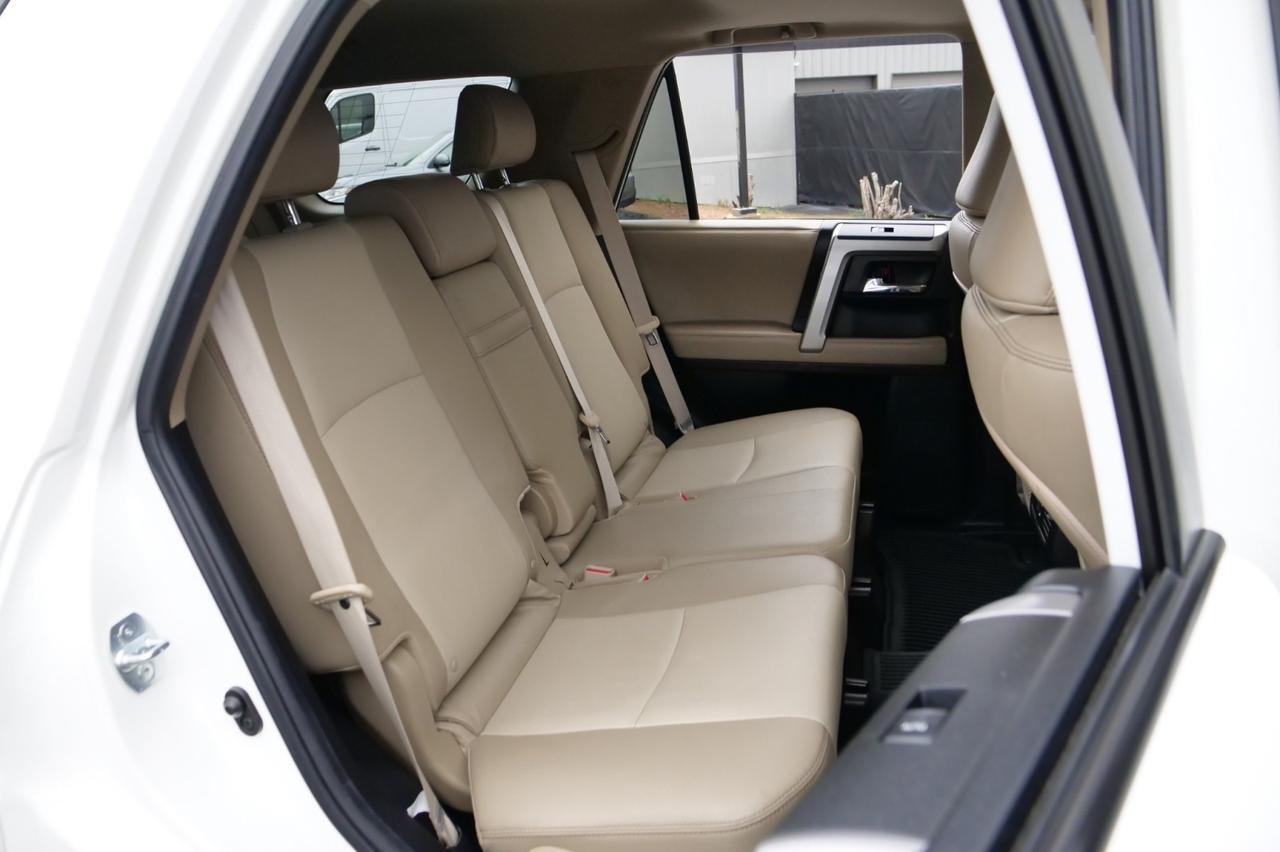 2021 Toyota 4Runner SR5 Premium / 4WD / Third Row / Sunroof! Lincolnton NC