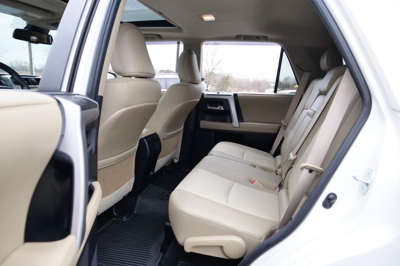 2021 Toyota 4Runner SR5 Premium / 4WD / Third Row / Sunroof! Lincolnton NC