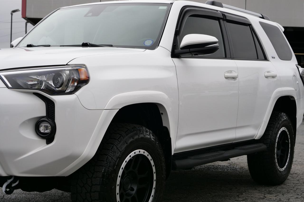 2021 Toyota 4Runner SR5 Premium / 4WD / Third Row / Sunroof! Lincolnton NC