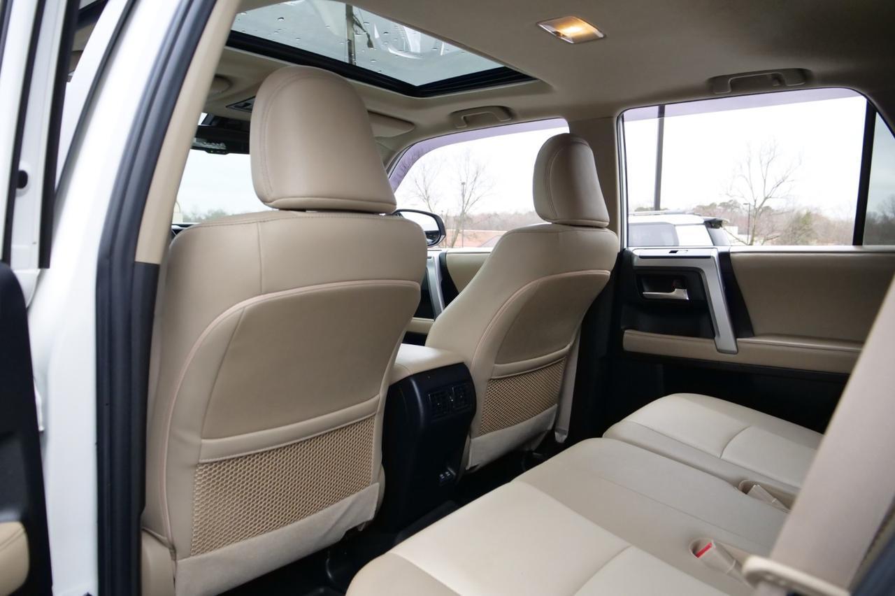 2021 Toyota 4Runner SR5 Premium / 4WD / Third Row / Sunroof! Lincolnton NC