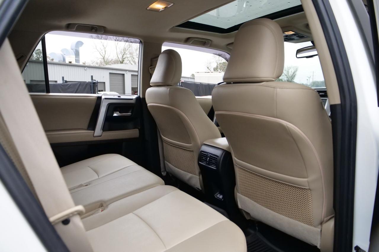 2021 Toyota 4Runner SR5 Premium / 4WD / Third Row / Sunroof! Lincolnton NC