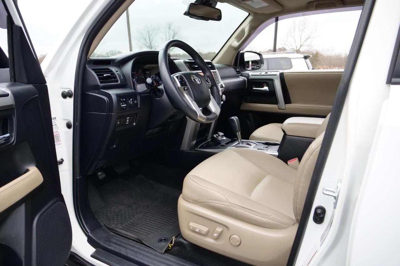 2021 Toyota 4Runner SR5 Premium / 4WD / Third Row / Sunroof! Lincolnton NC