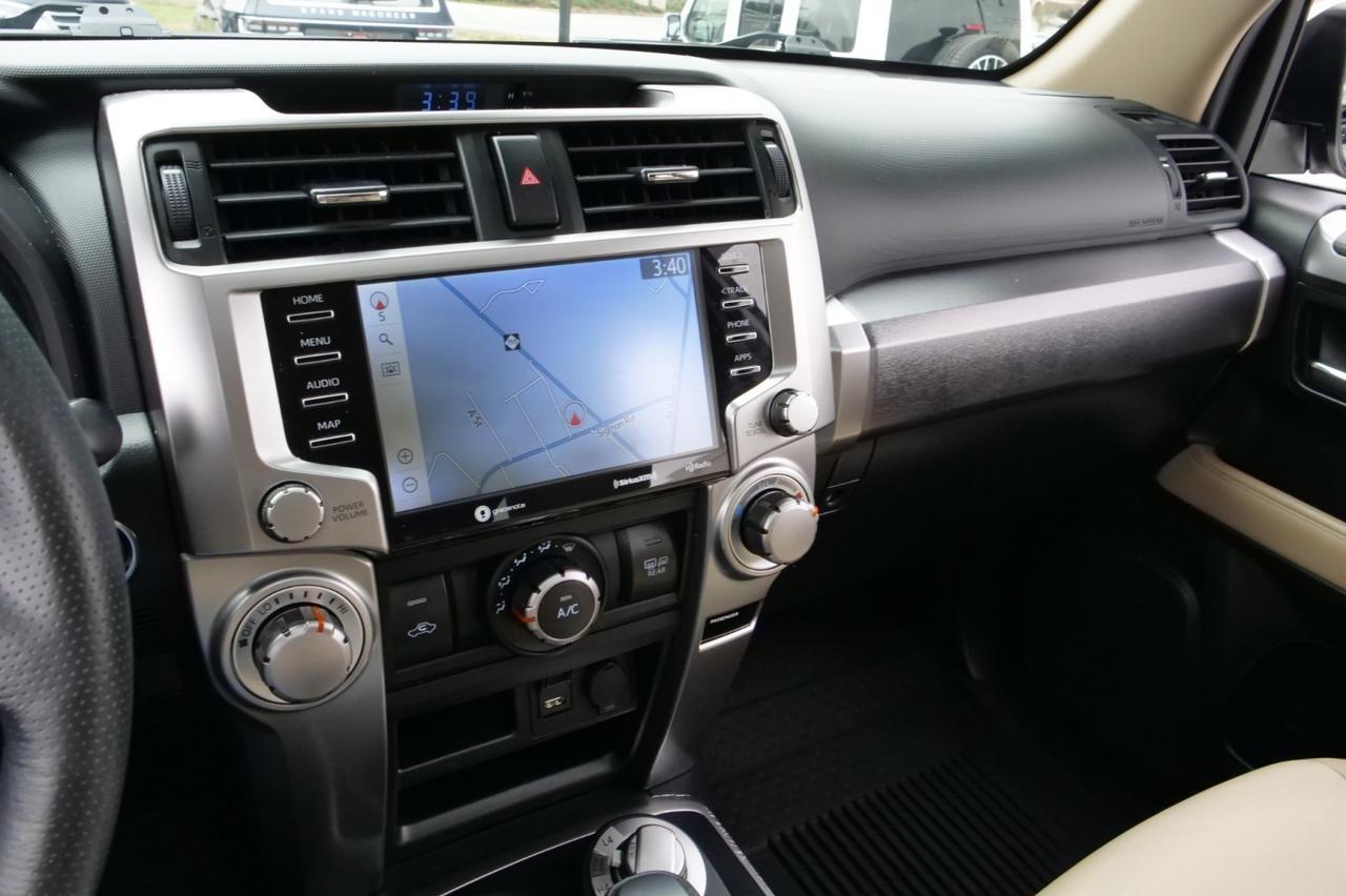 2021 Toyota 4Runner SR5 Premium / 4WD / Third Row / Sunroof! Lincolnton NC