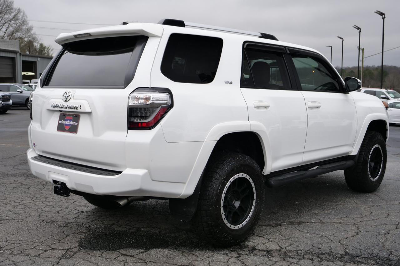 2021 Toyota 4Runner SR5 Premium / 4WD / Third Row / Sunroof! Lincolnton NC