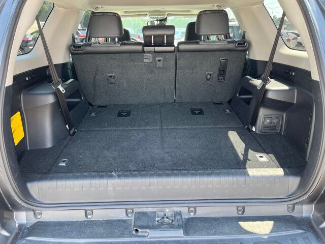 2021 Toyota 4Runner SR5 Premium 4WD w/ 3rd Row Seating Ashland VA