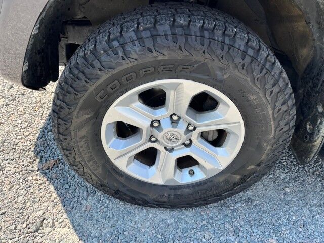 2021 Toyota 4Runner SR5 Premium 4WD w/ 3rd Row Seating Ashland VA