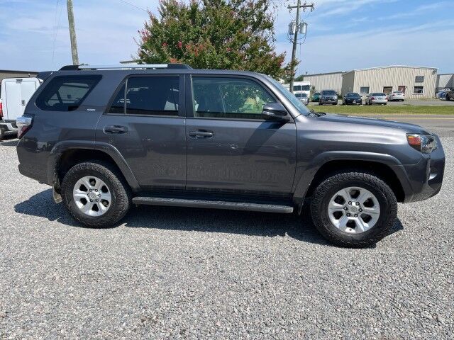 2021 Toyota 4Runner SR5 Premium 4WD w/ 3rd Row Seating Ashland VA