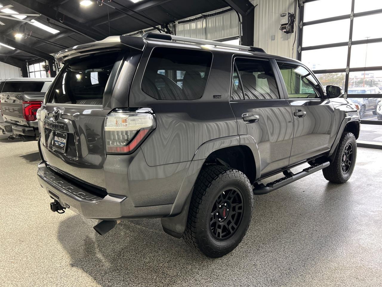 2021 Toyota 4Runner SR5 Premium, Black Out Pkg, Sunroof, Small Lift Houston TX