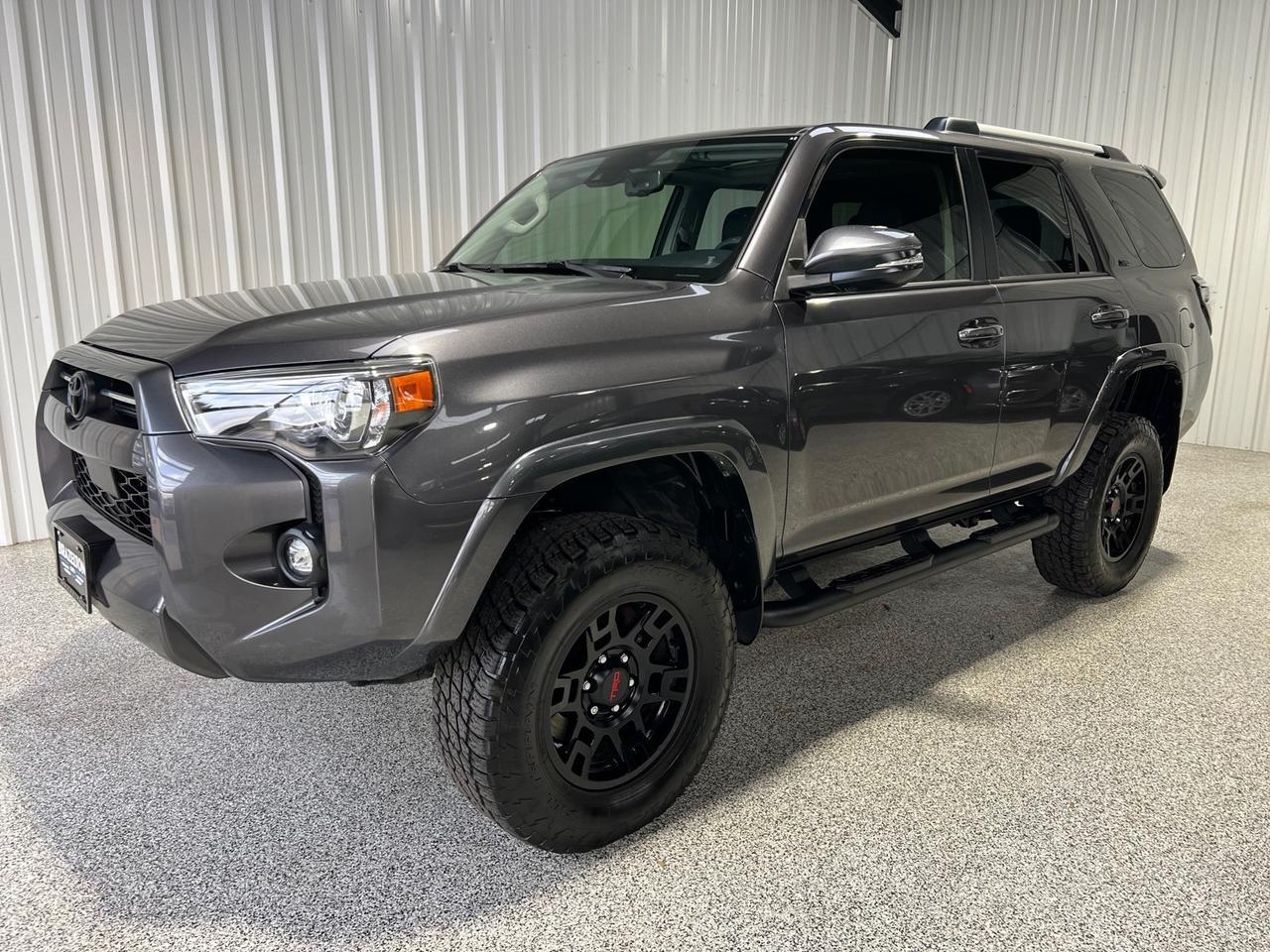 2021 Toyota 4Runner SR5 Premium, Black Out Pkg, Sunroof, Small Lift