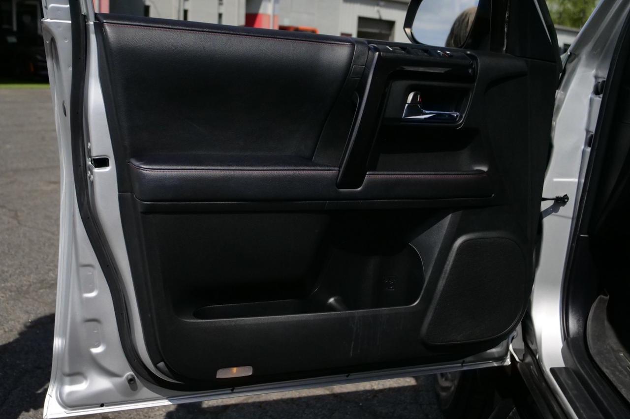 2021 Toyota 4Runner TRD Off Road Premium / 4WD / Heated Front Seats! Lincolnton NC