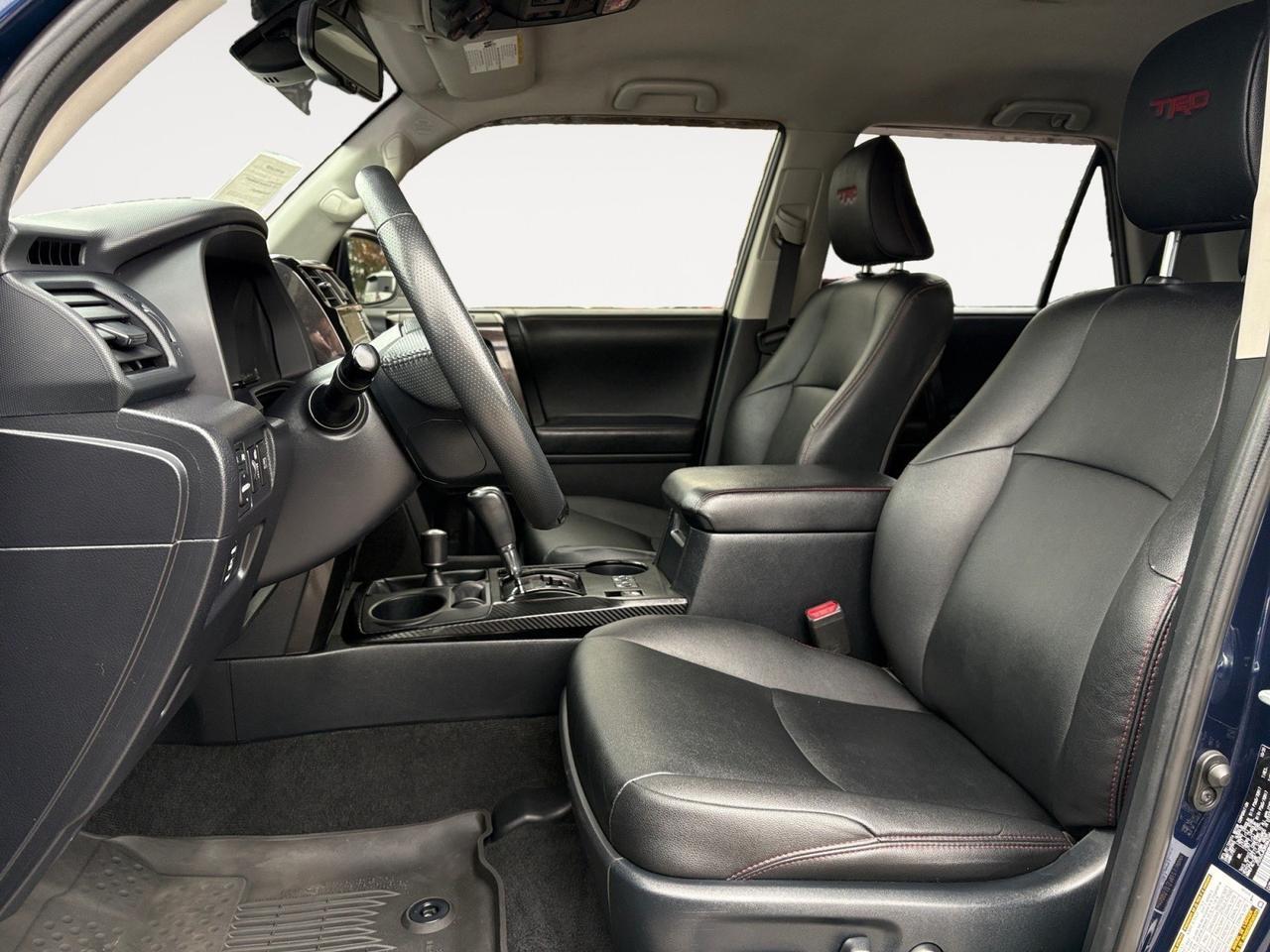 2021 Toyota 4Runner Venture, RUNNING BOARDS, TOW PACKAGE, REAR POWER SLIDING WINDOW, BACKUP CAMERA WITH PARKING SENSORS, HEATED SEATS, NAVIGATION, ONLY 1 OWNER, CLEAN CARFAX, VENTURE THE ROAD!