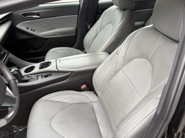 2021 Toyota Avalon Hybrid Limited North Versailles PA
