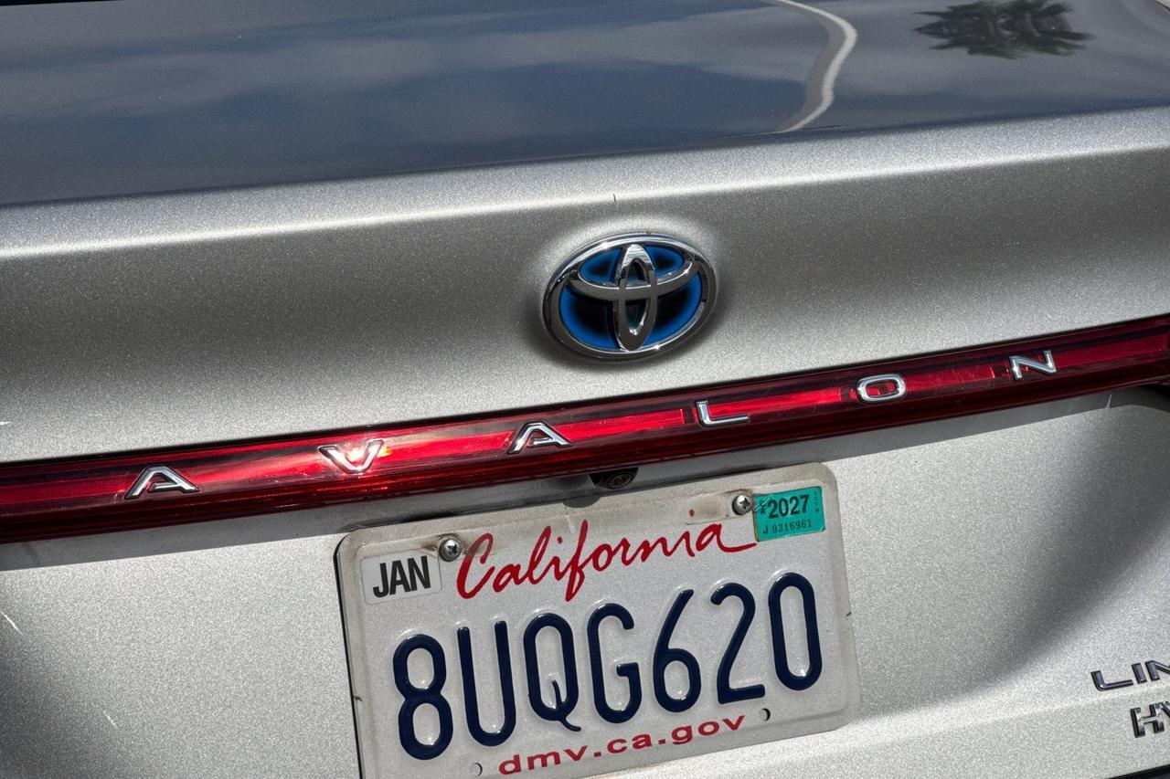 2021 Toyota Avalon Hybrid Limited Roseville CA