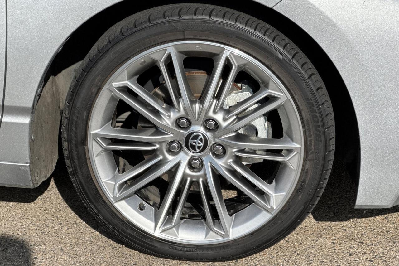 2021 Toyota Avalon Hybrid Limited Roseville CA