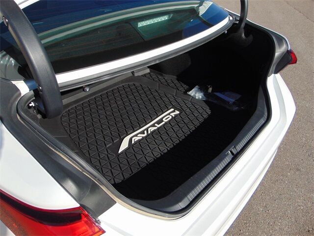 2021 Toyota Avalon Hybrid XLE Plus Santa Fe NM