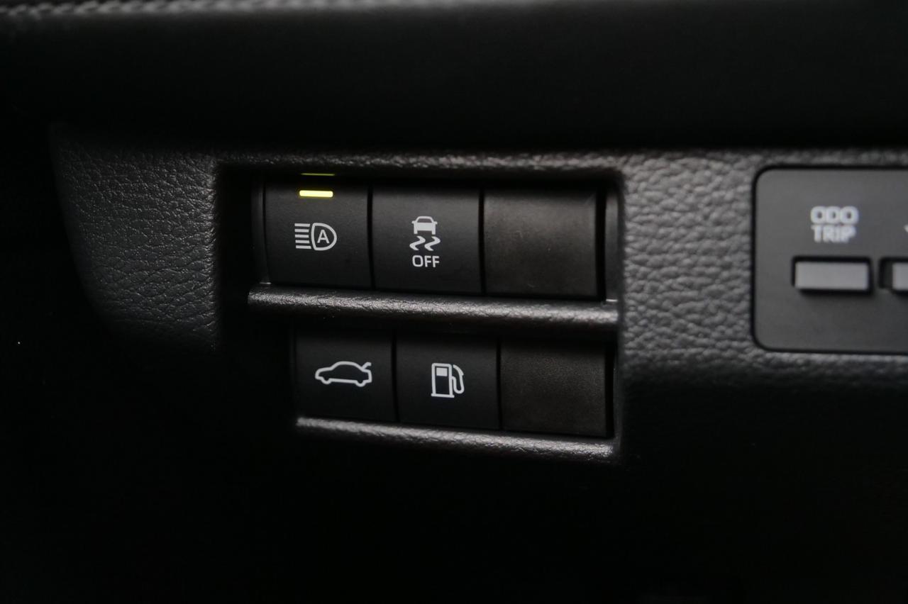 2021 Toyota Avalon Hybrid XSE / Heated Seats / Sunroof! Lincolnton NC