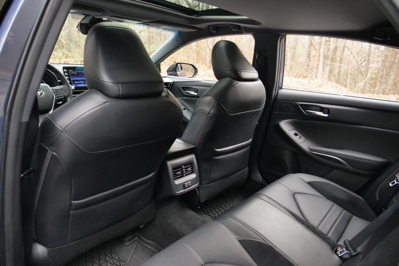 2021 Toyota Avalon Hybrid XSE / Heated Seats / Sunroof! Lincolnton NC