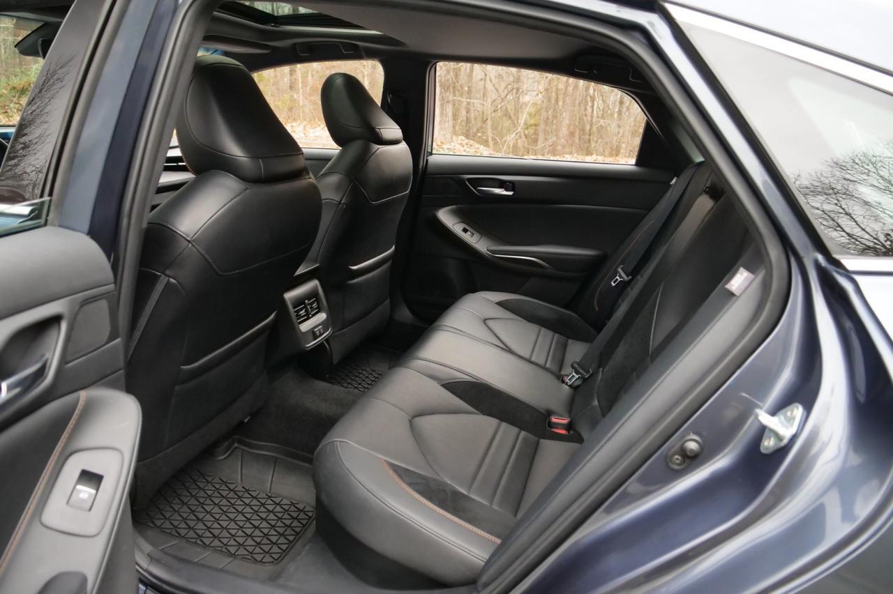 2021 Toyota Avalon Hybrid XSE / Heated Seats / Sunroof! Lincolnton NC