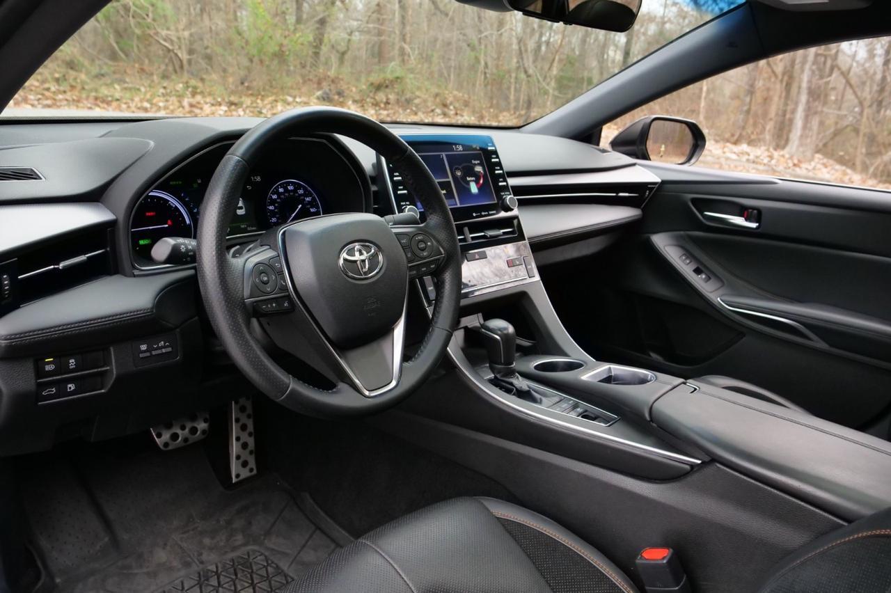 2021 Toyota Avalon Hybrid XSE / Heated Seats / Sunroof! Lincolnton NC