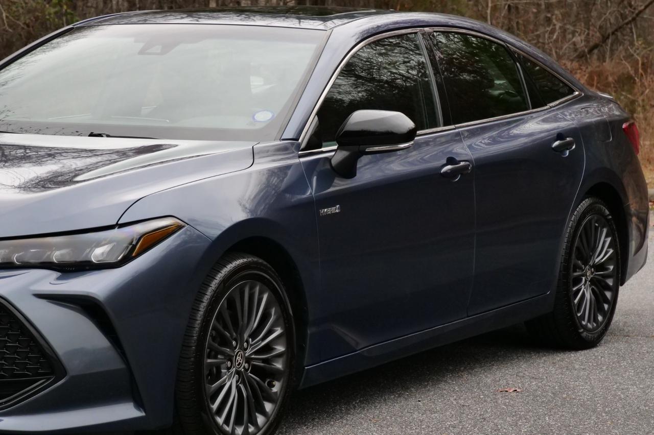 2021 Toyota Avalon Hybrid XSE / Heated Seats / Sunroof! Lincolnton NC
