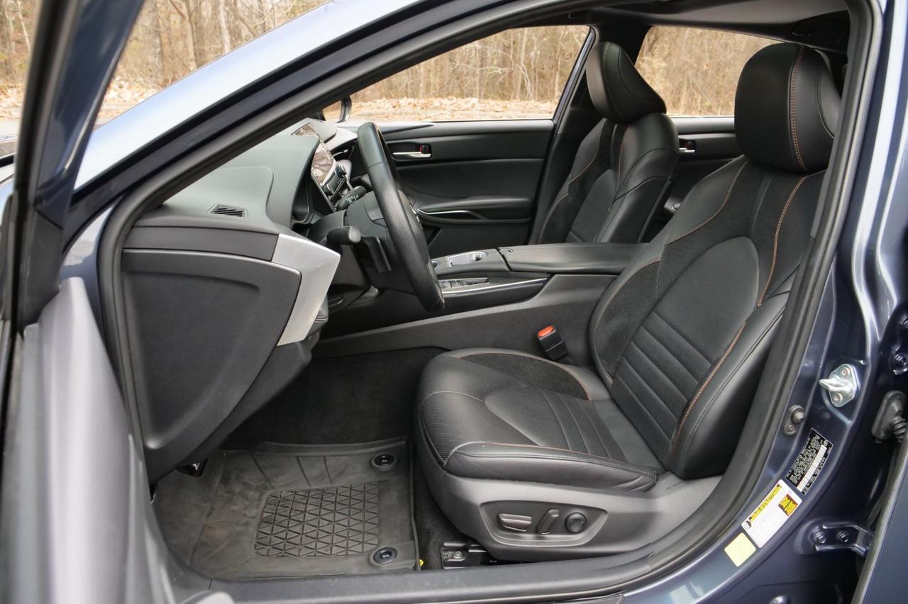 2021 Toyota Avalon Hybrid XSE / Heated Seats / Sunroof! Lincolnton NC