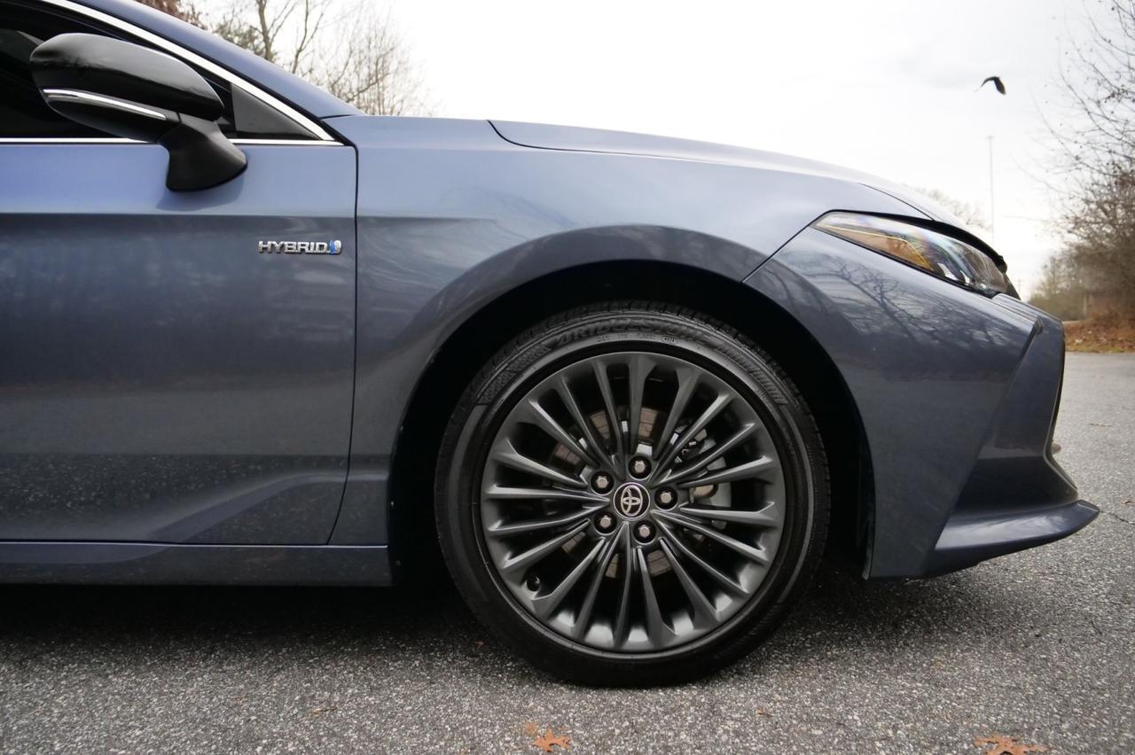 2021 Toyota Avalon Hybrid XSE / Heated Seats / Sunroof! Lincolnton NC